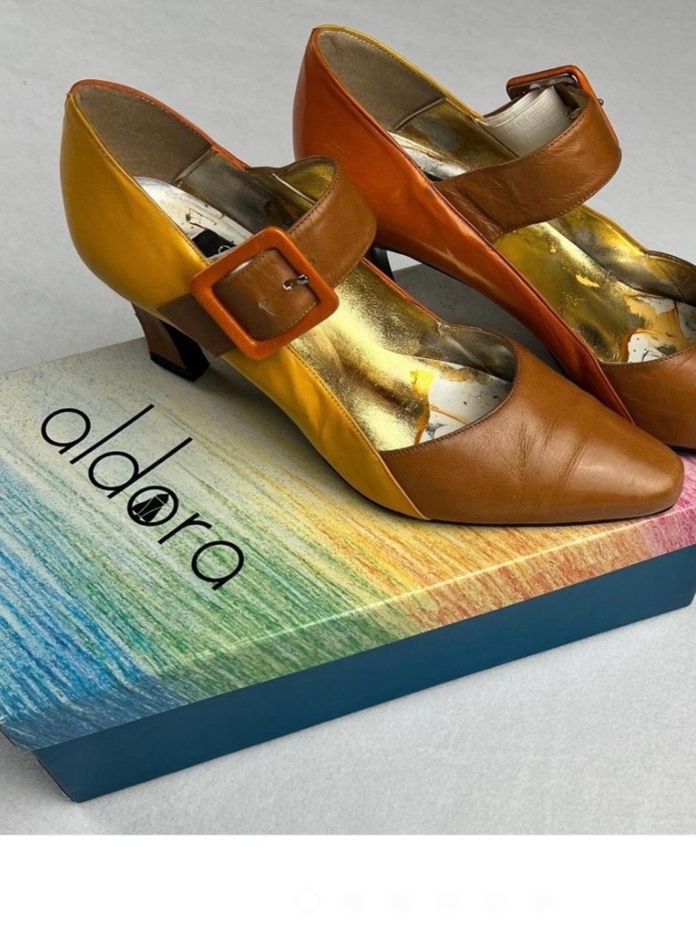 Colorblock Vintage Leather Mary Jane Pumps
